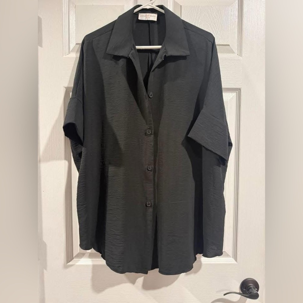 Discount Divas Black Oversized Blouse